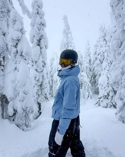 Kunde @nicos_pow in Dope Legacy Snowboardjacke Herren Light Blue Renewed