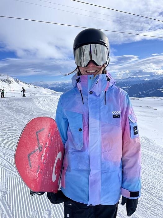 Kunde @irinaruegg in Dope Adept W Snowboardjacke Damen Dawn Renewed