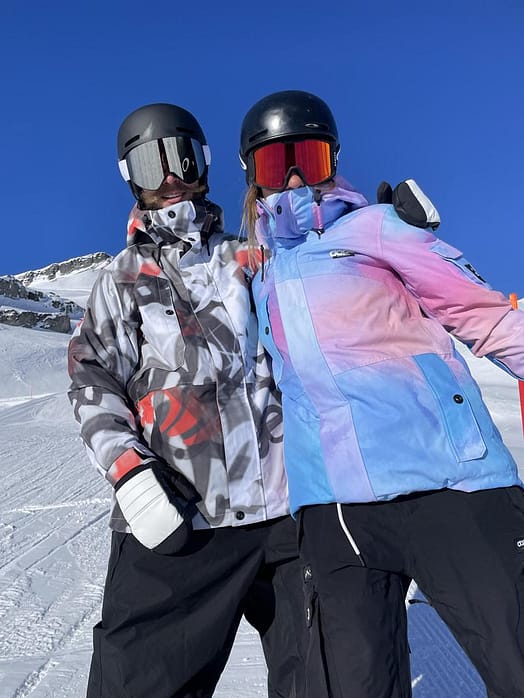 Kunde @wolfczy in Dope Adept Snowboardjacke Herren Spray Black Red