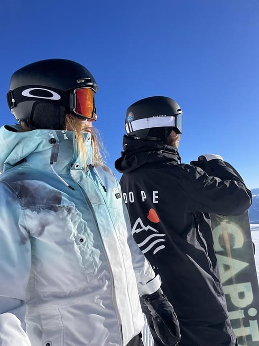Kunde @wolfczy in Dope Blizzard Snowboardjacke Herren Corduroy Black