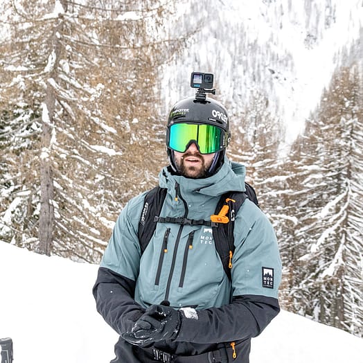 Kunde @tobiasheel in Montec Arch Snowboardjacke Herren Atlantic/Black Renewed
