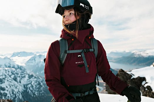 Kunde @louisealbinsson in Montec Doom W Snowboardjacke Damen Burgundy/Black