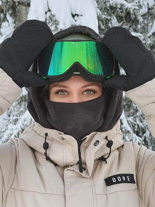 Kunde @sarahsmii in Dope Puffer W Full Zip Skijacke Damen Sand