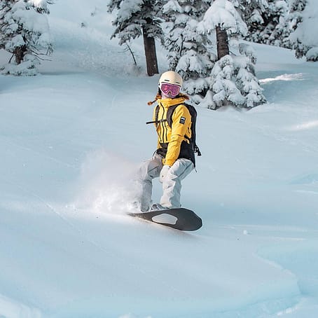 Kunde @_mandyzhu in Montec Moss W 2020 Skijacke Damen Yellow/Black