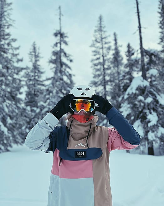 Kunde @suussnel in Dope Blizzard LE W Snowboardjacke Damen Limited Edition Patchwork Khaki