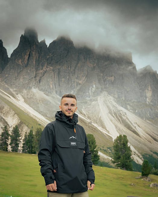 Kunde @dorjan.frrokaj in Dope Blizzard Light Outdoorjacke Herren Black