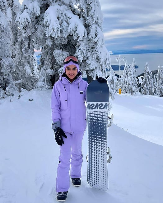 Kunde @arshveerrai in Dope Adept W Snowboardjacke Damen Faded Violet Renewed