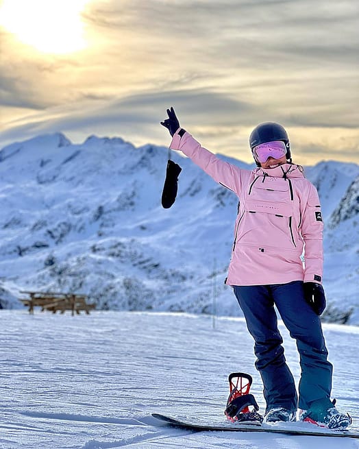 Kunde @carinaadomingos in Dope Akin W Snowboardjacke Damen Soft Pink Renewed