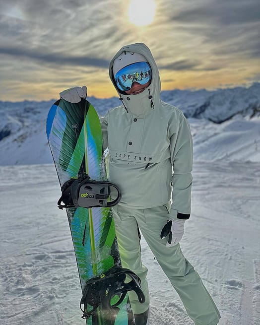Kunde @maudelesscher in Dope Notorious B.I.B W 2022 Skihose Damen Soft Green