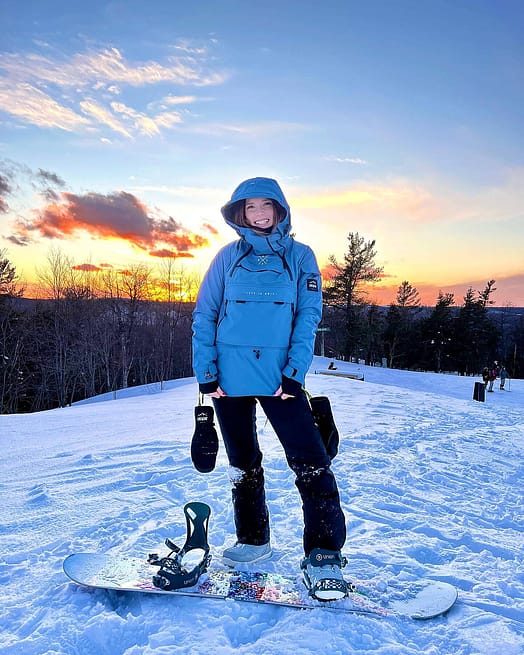 Kunde @carly.kangas in Dope Akin W Snowboardjacke Damen Blue Steel