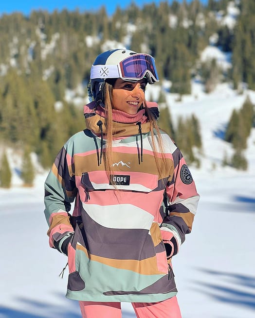 Kunde @livvhyde in Dope Blizzard W Skijacke Damen Shards Gold Muted Pink