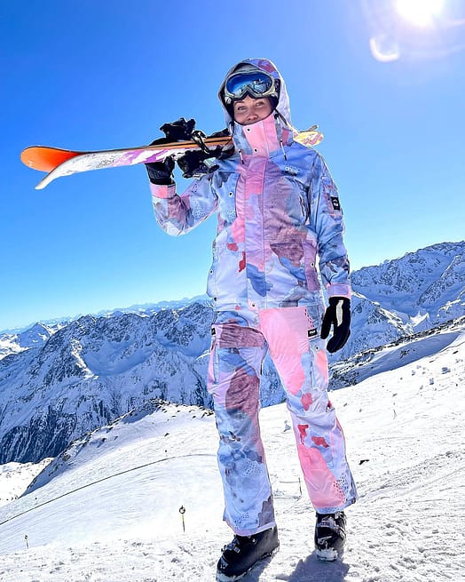 Kunde @luisemende in Dope Iconic W Skihose Damen Washed Ink