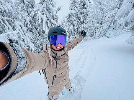 Kunde @xagnr in Dope Akin W Snowboardjacke Damen Walnut