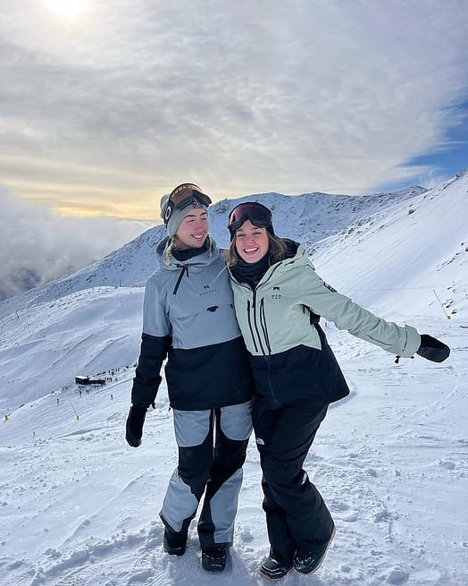 Kunde @annaboulton_ in Montec Dune W Snowboardjacke Damen Soft Blue/Black Renewed