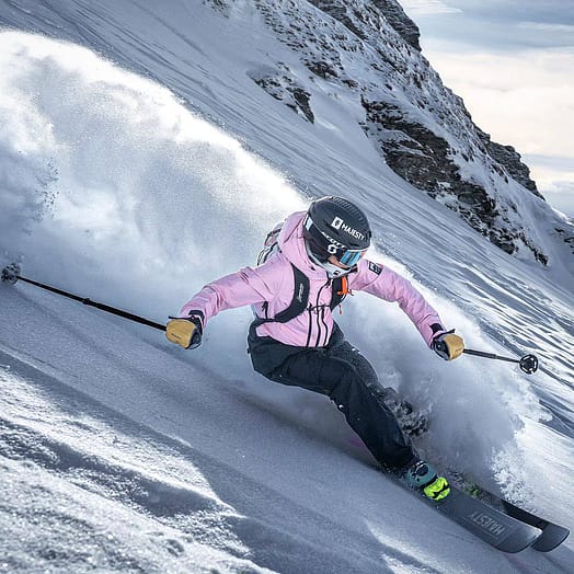 Kunde @zuzawitych in Montec Moss W Snowboardjacke Damen Soft Pink/Black Renewed