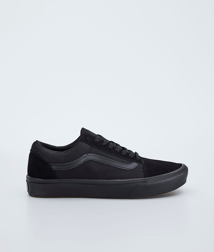 black comfycush vans