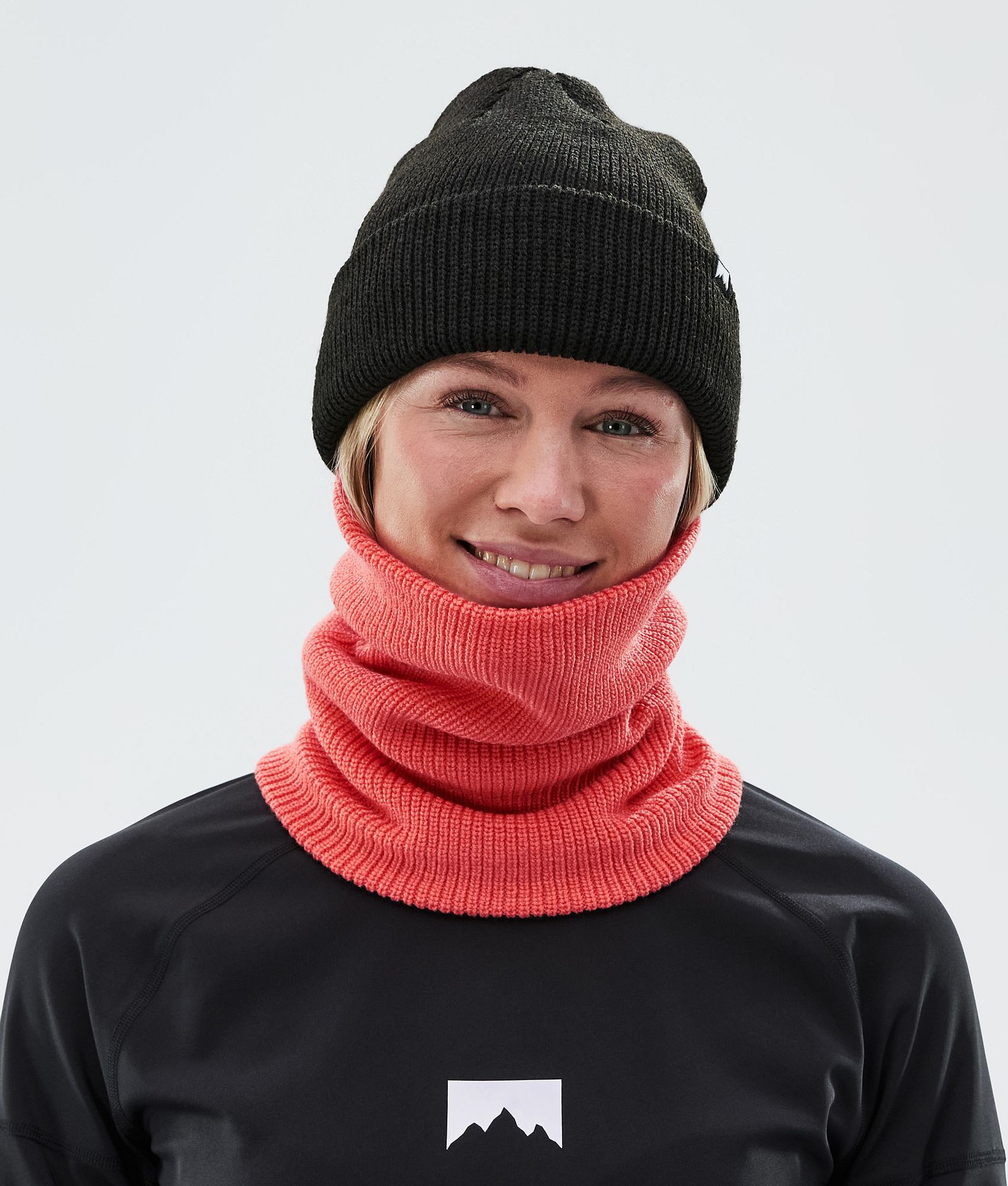 Montec Classic Knitted 2022 Schlauchtuch Coral, Bild 3 von 3