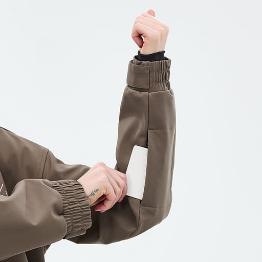 Tasche für den Skipass Hauptdetailproduktbild,