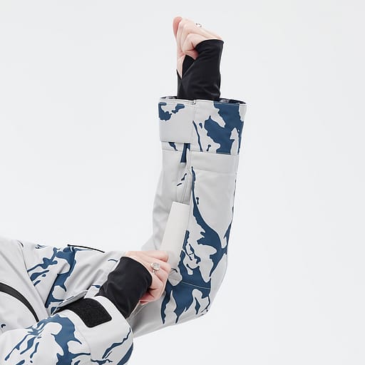 Tasche für den Skipass Hauptdetailproduktbild,