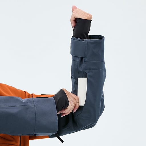 Tasche für den Skipass
